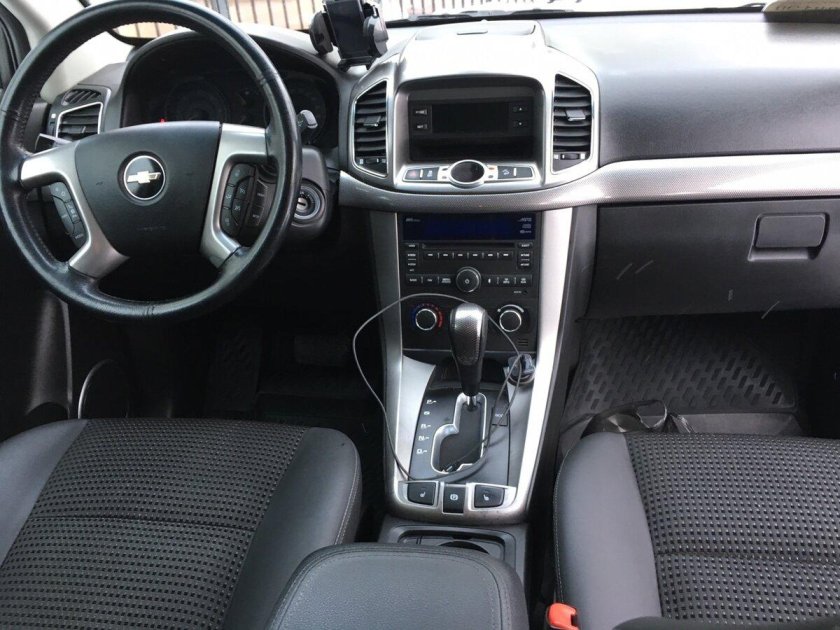 Chevrolet Captiva 2012 салон