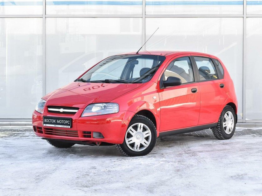 Chevrolet Aveo 2007 хэтчбек красный