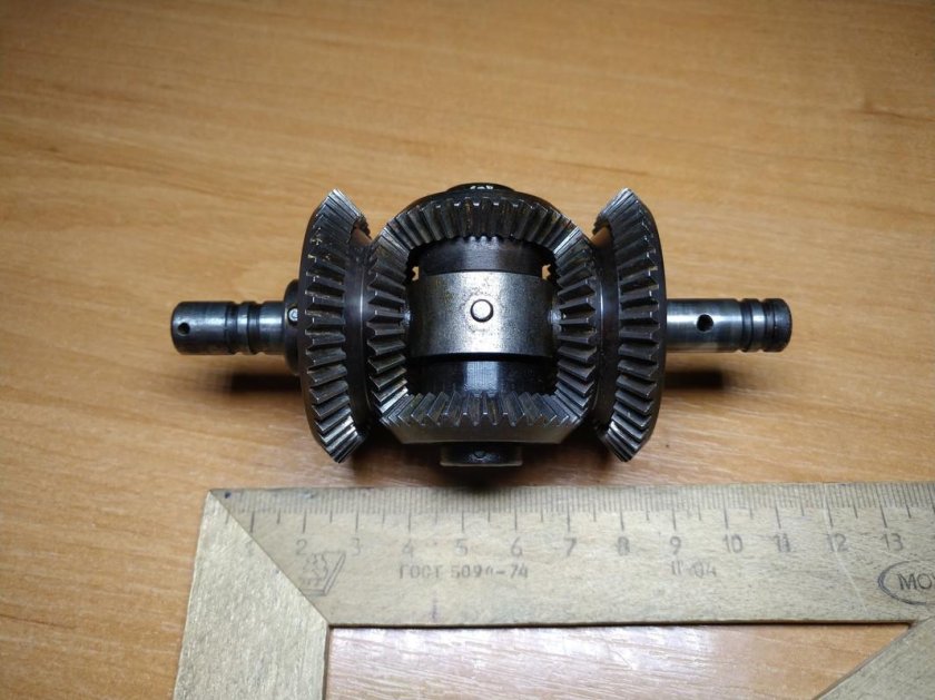 Дифференциальный редуктор