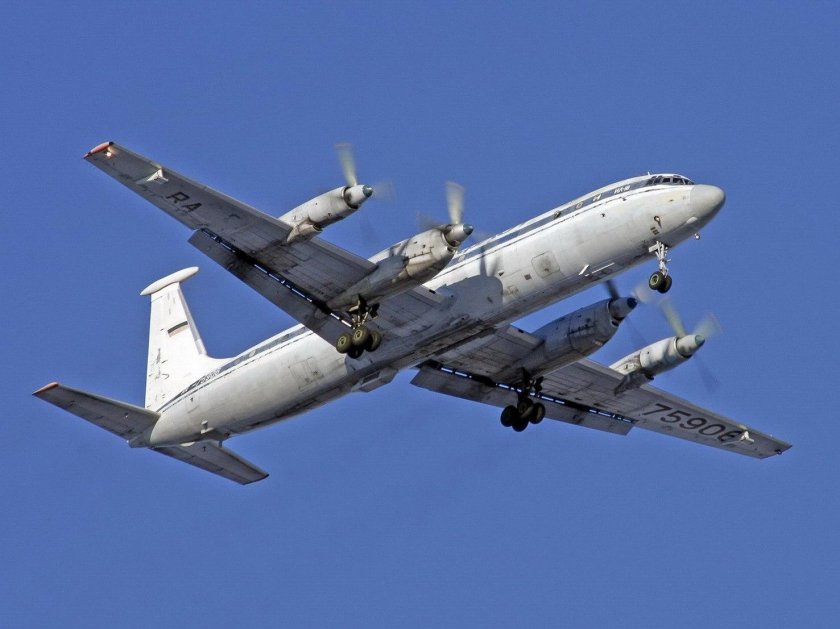 Самолет-постановщик помех ил-22пп "Порубщик