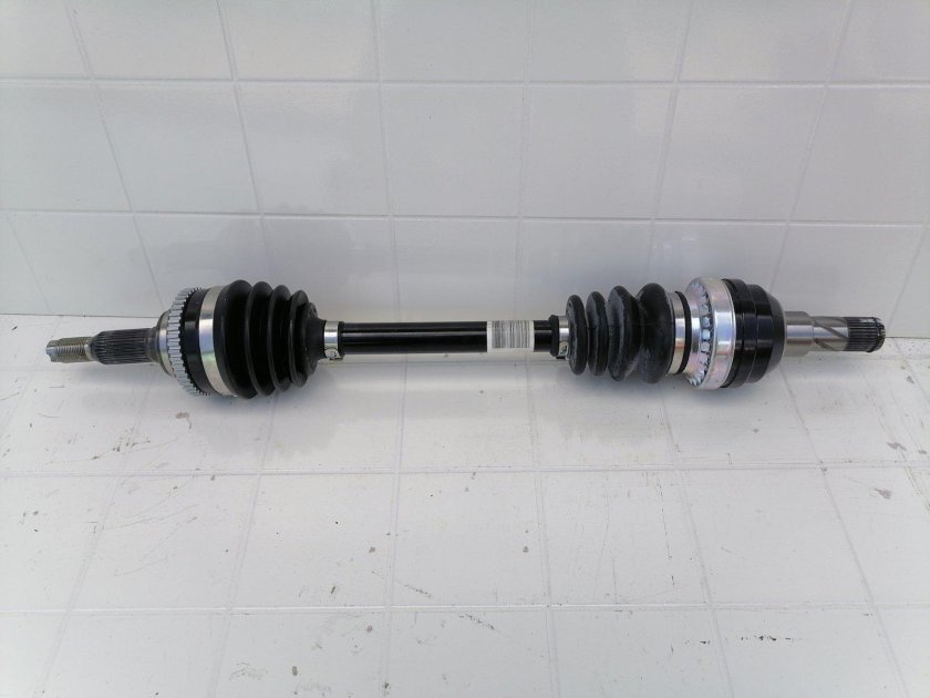 Шрус левый Шевроле Лачетти 1.6 механика