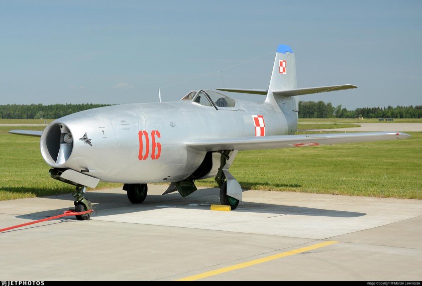 Як-23 истребитель