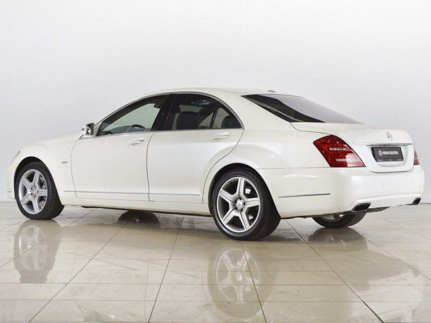 Мерседес s-class w221 белый