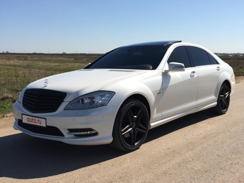 Mercedes s class w221 белый