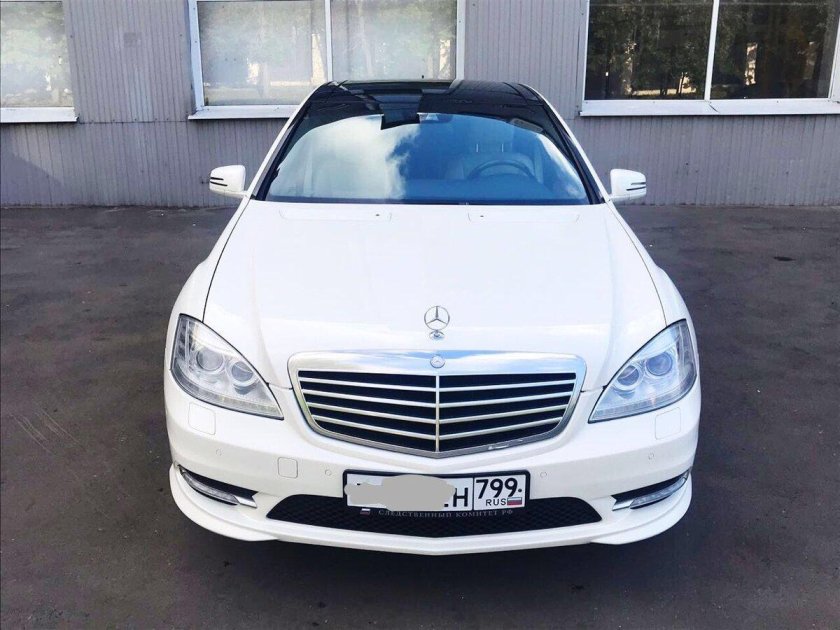 Мерседес 221 белый
