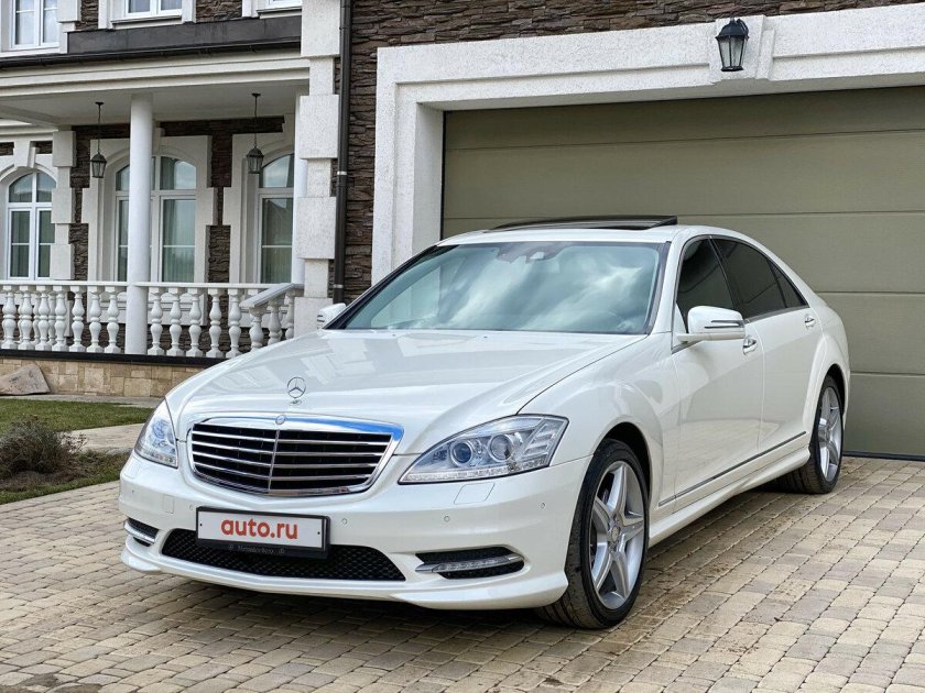 Mercedes-Benz w221 белый