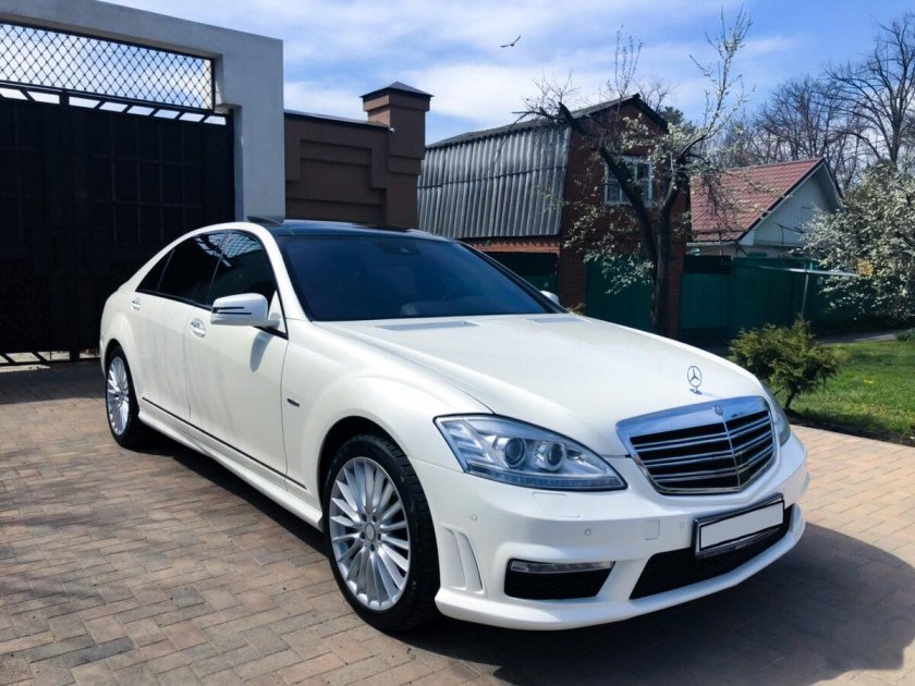 Мерседес s-class w221 белый