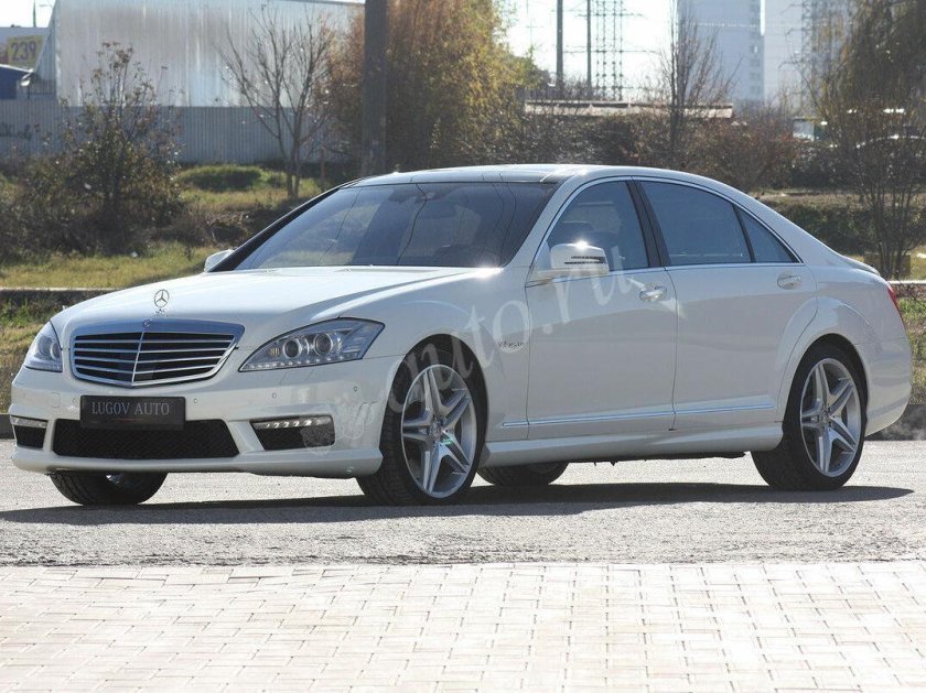 Мерседес 221 белый
