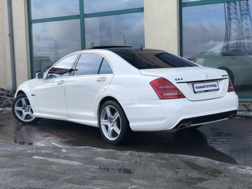 Мерседес 221 белый