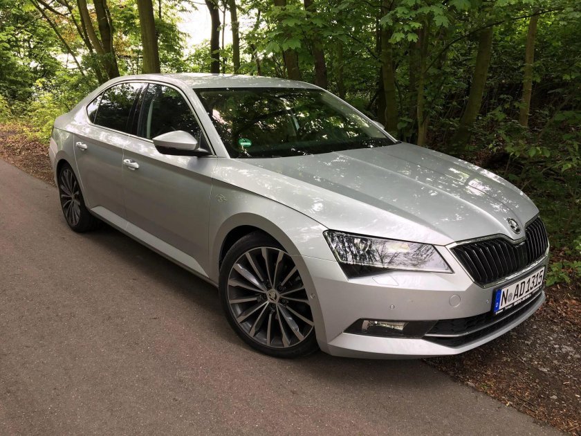 Skoda Superb 19