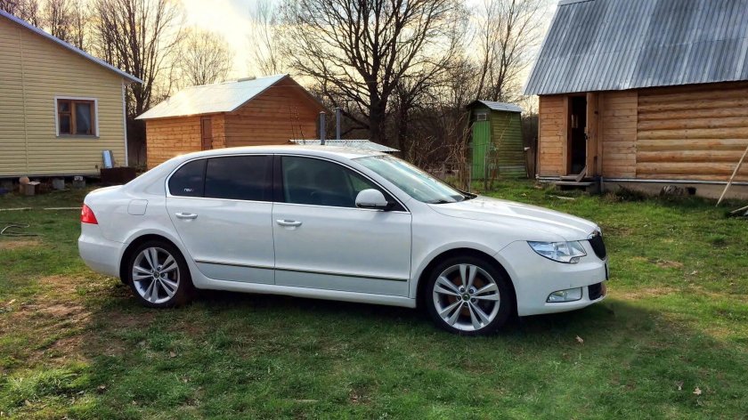 R17 Skoda Superb 2