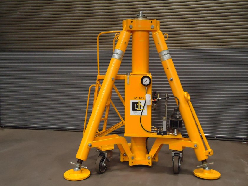 Домкрат авиационный 5ю14м