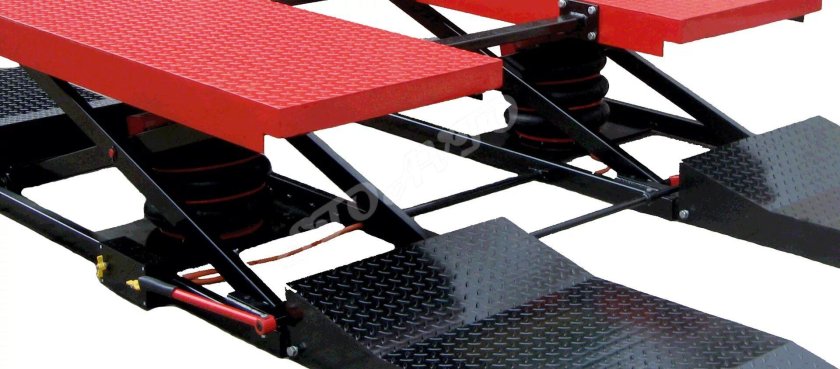 Ножничный пневмоподъемник для шиномонтажа