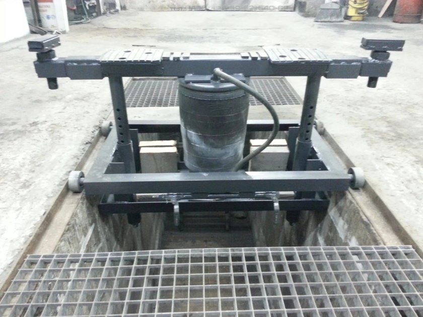 Мобильный ножничный пневмоподъемник Minilift AE100.1 Classic