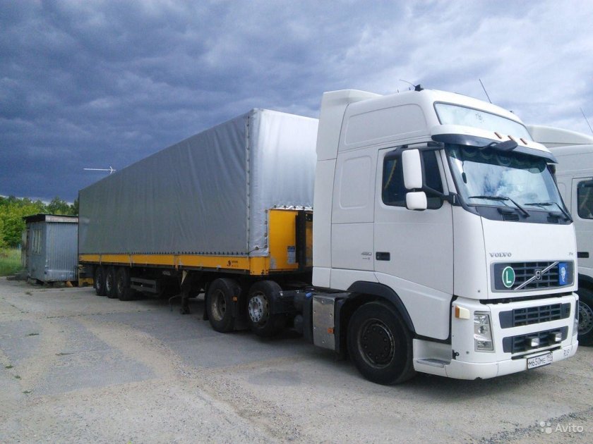 Вольво тягач трехосный
