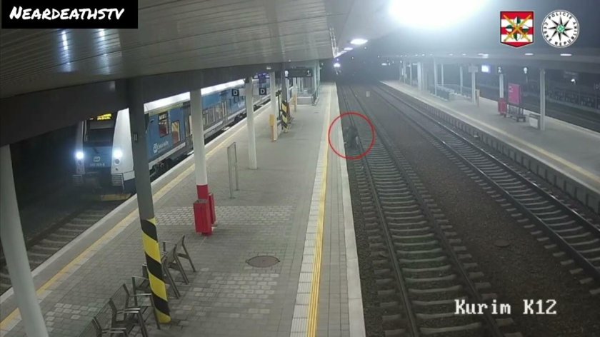 Поезд на рельсах