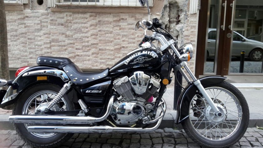 Мотоцикл Lifan lf250-b