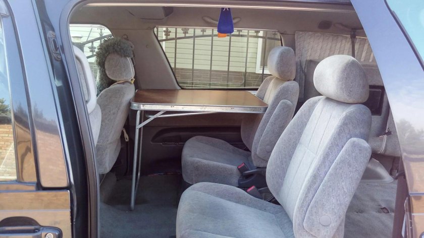 Тойота превия салон