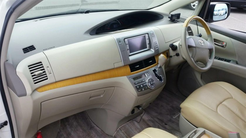 Toyota Estima 2008 салон