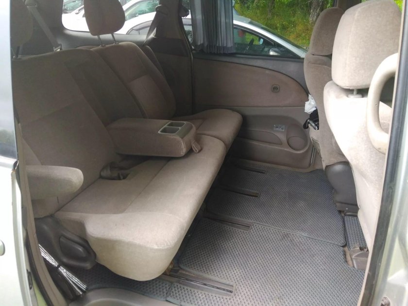 Toyota Estima 2008 салон