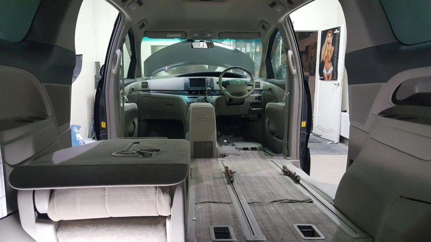 Тойота Эстима 2 салон