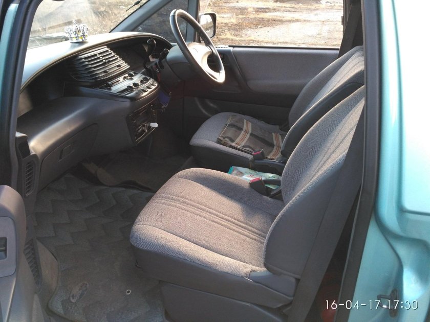 Toyota Estima lucida 1994 салон