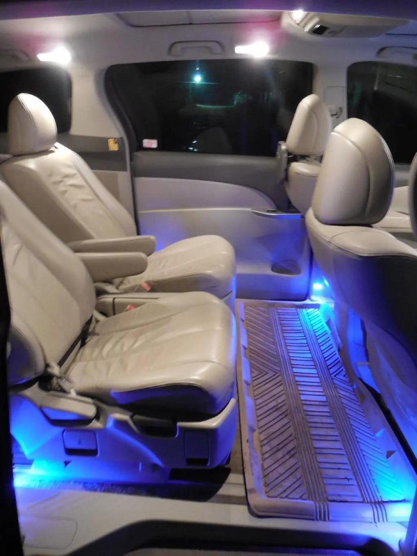 Toyota Estima 2007 Hybrid салон