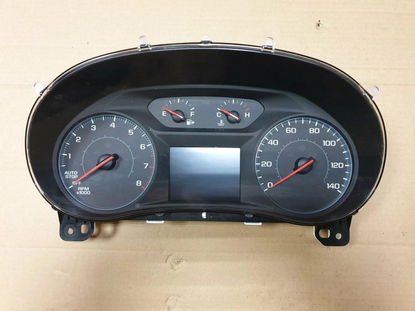 Chevrolet Malibu приборная панель