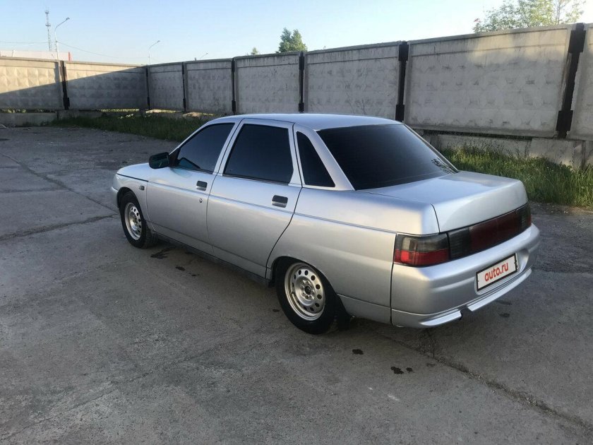 Лада 2110 серебристая