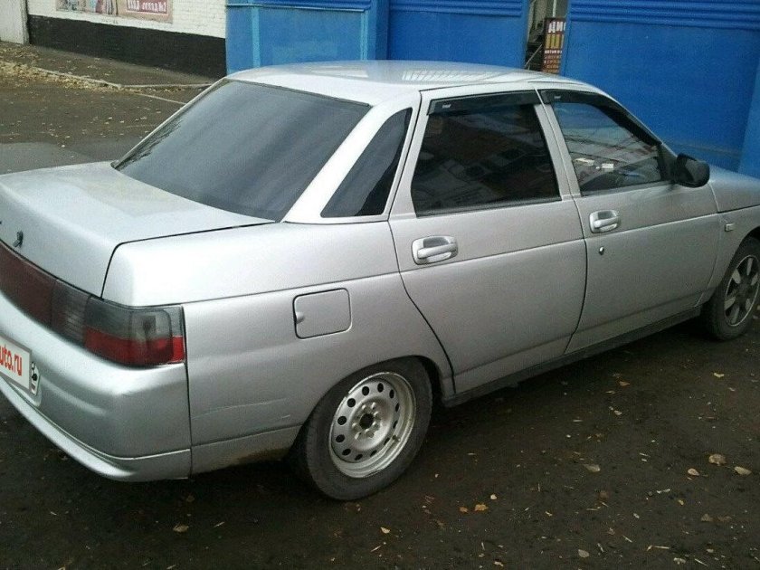 Лада 2110 серебристая