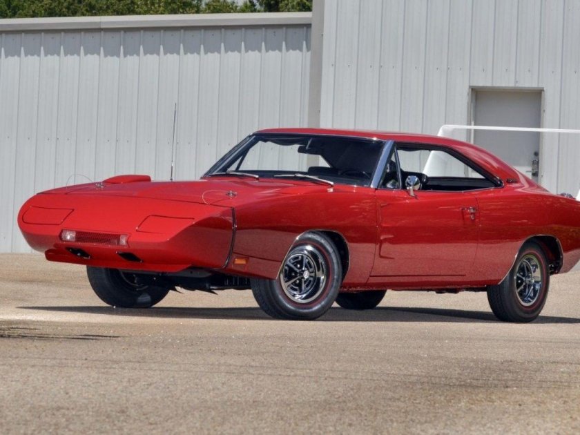 Додж Дайтона 2000