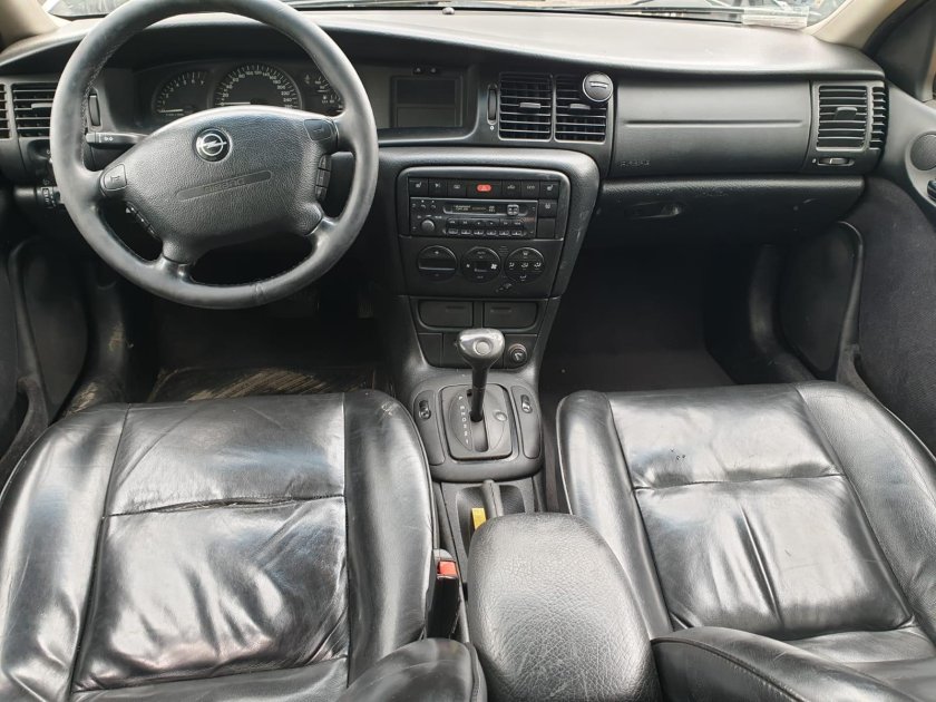 Опель Вектра 2000 салон