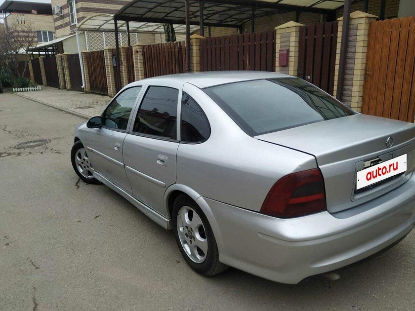 Опель вектра 2000