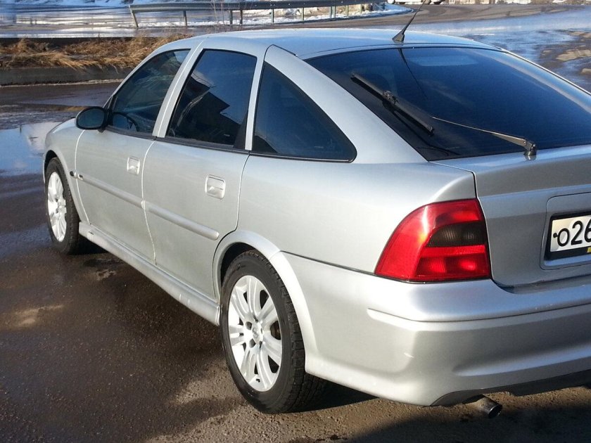 Opel Vectra 2000