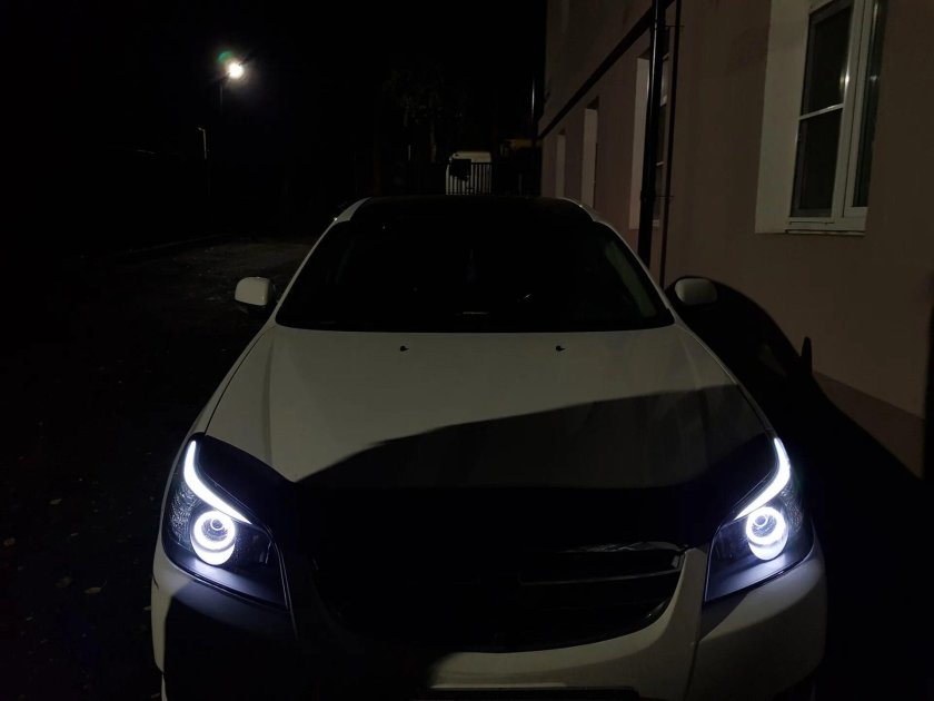 Ford Focus 3 ангельские глазки