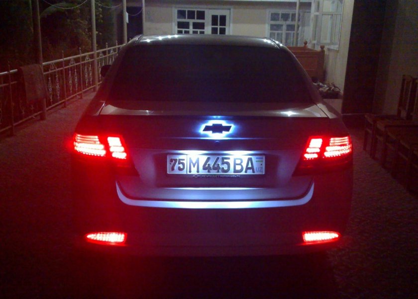 Задние фары Chevrolet Epica