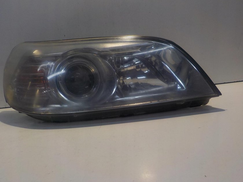 Передняя фара Шевроле Эпика