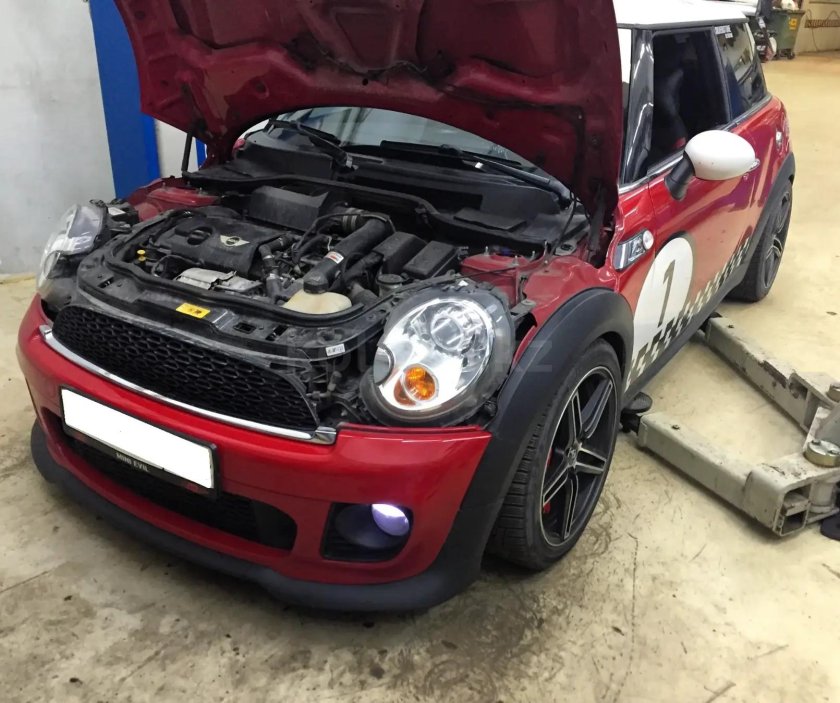 Мини Купер r56 под капотом
