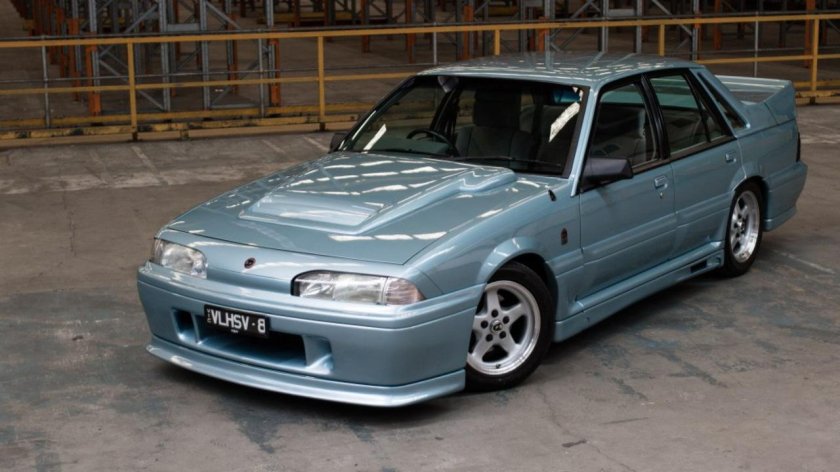 1988 Holden VL Commodore Group a SV