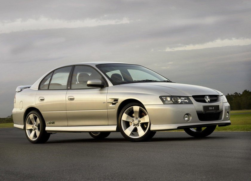 Holden Commodore 3