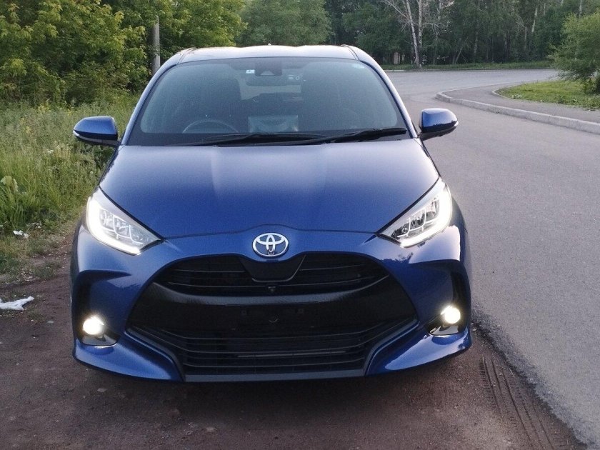 Тойота Ярис 2020 года