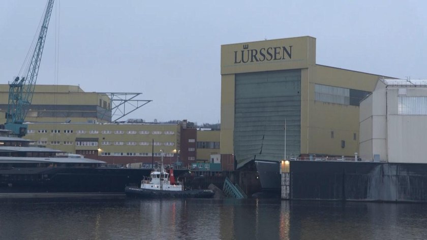 Яхта lurssen tis