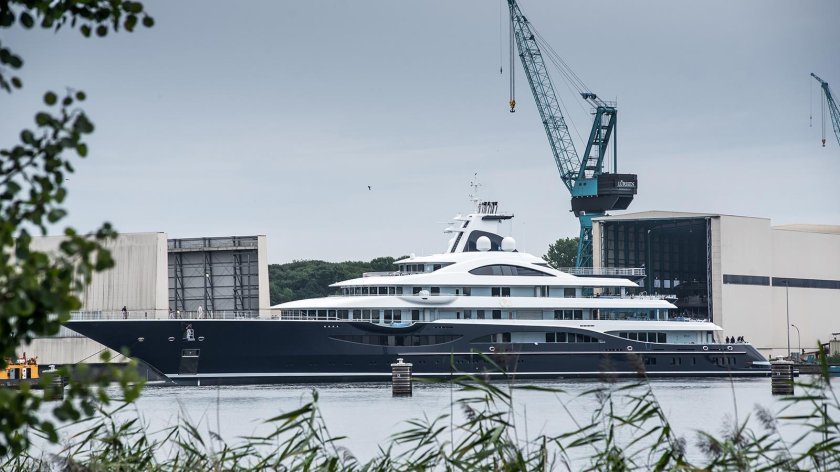 Яхта Lurssen tis