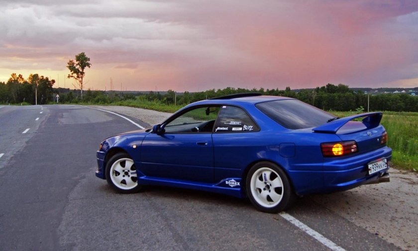 Тойота Королла Левин ае111