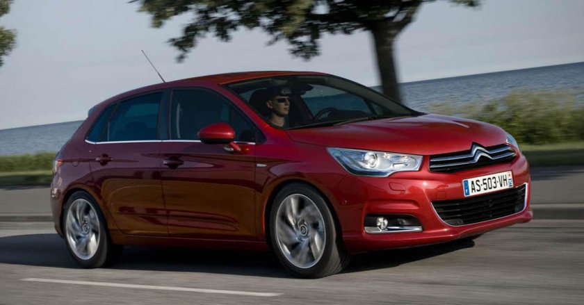 Автомобиль гольф класса