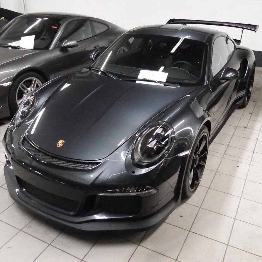 Porsche 911 Agate Grey Metallic