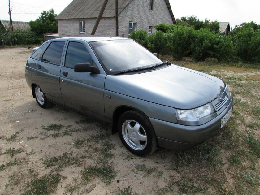 ВАЗ 2112 серый кварц