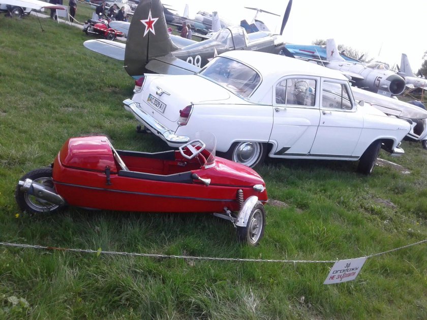 Авто из мотоциклетной люльки