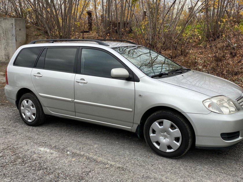 Королла универсал 2006