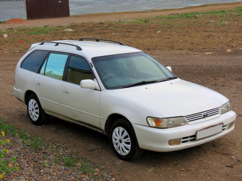 Тойота Королла универсал 1999